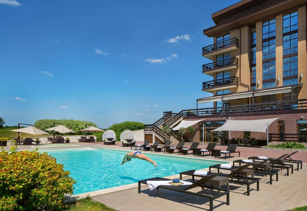 Superior Golf And Spa Resort Kharkov Luaran gambar