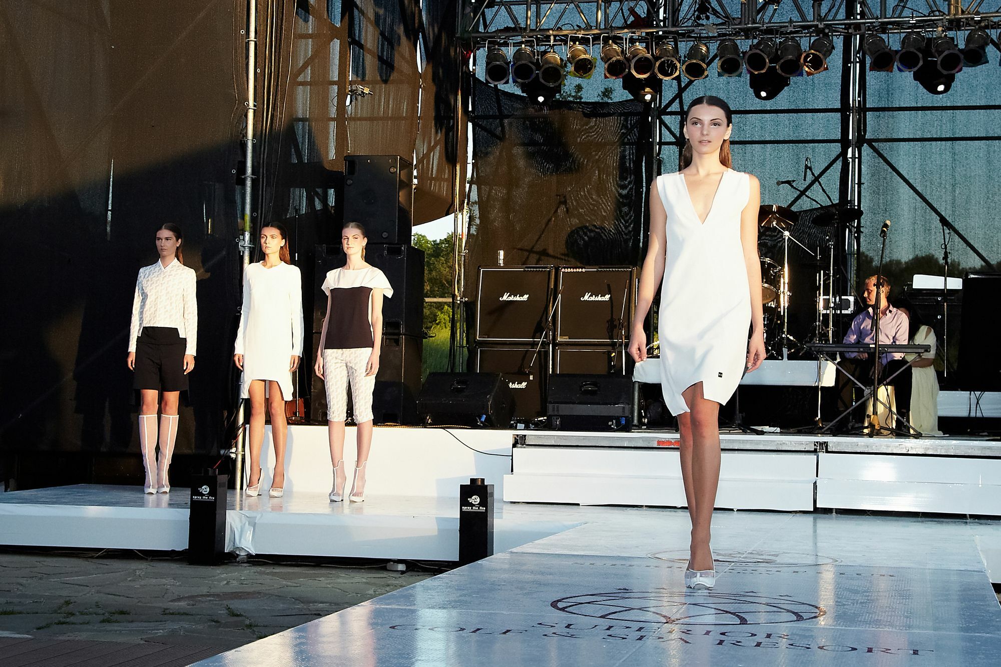 Superior Golf And Spa Resort Kharkov Luaran gambar